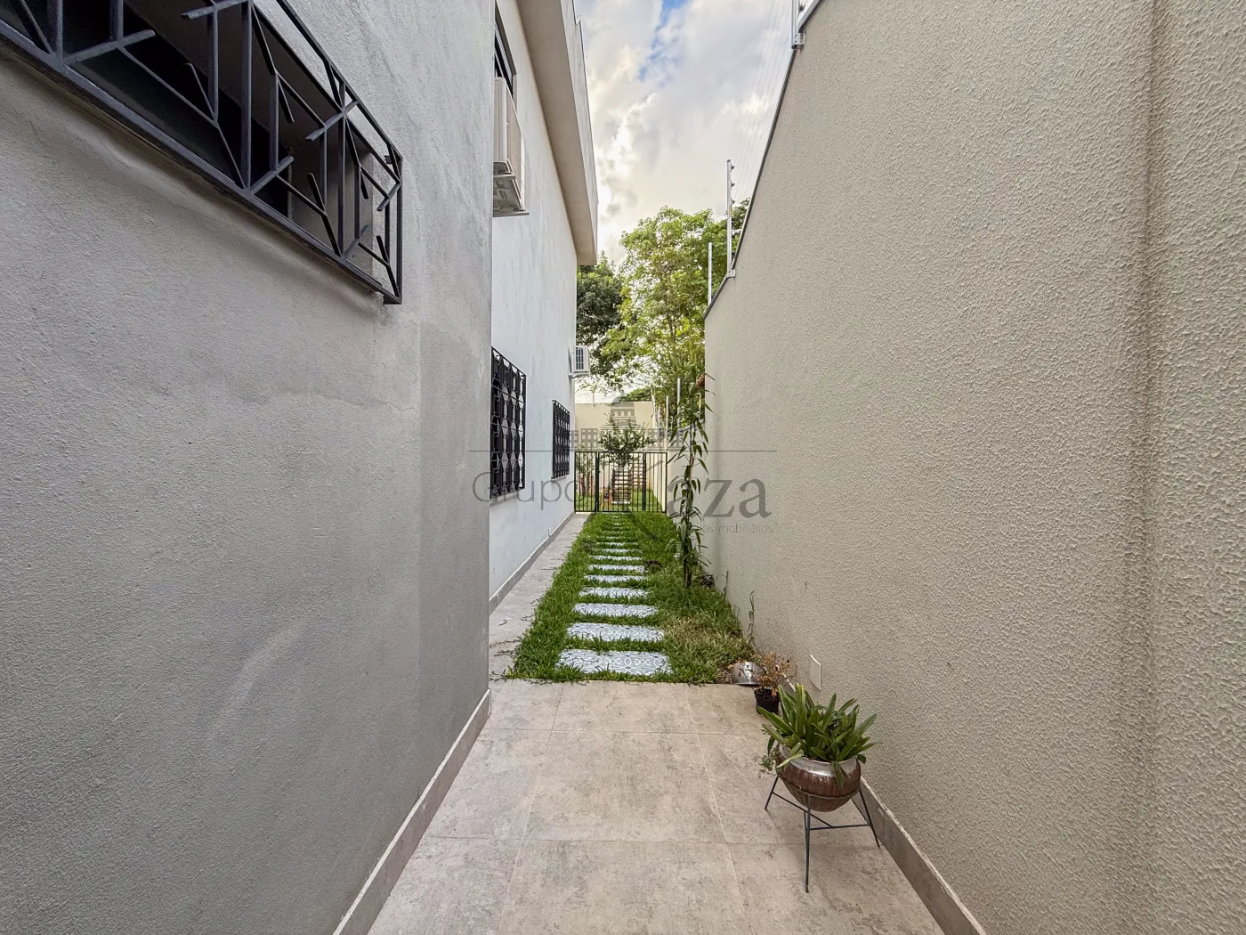 Foto 3 de Casa Padrão em Jardim Esplanada II, São José dos Campos - imagem 3 Foto 3 de Casa Padrão em Jardim Esplanada II, São José dos Campos - imagem 3