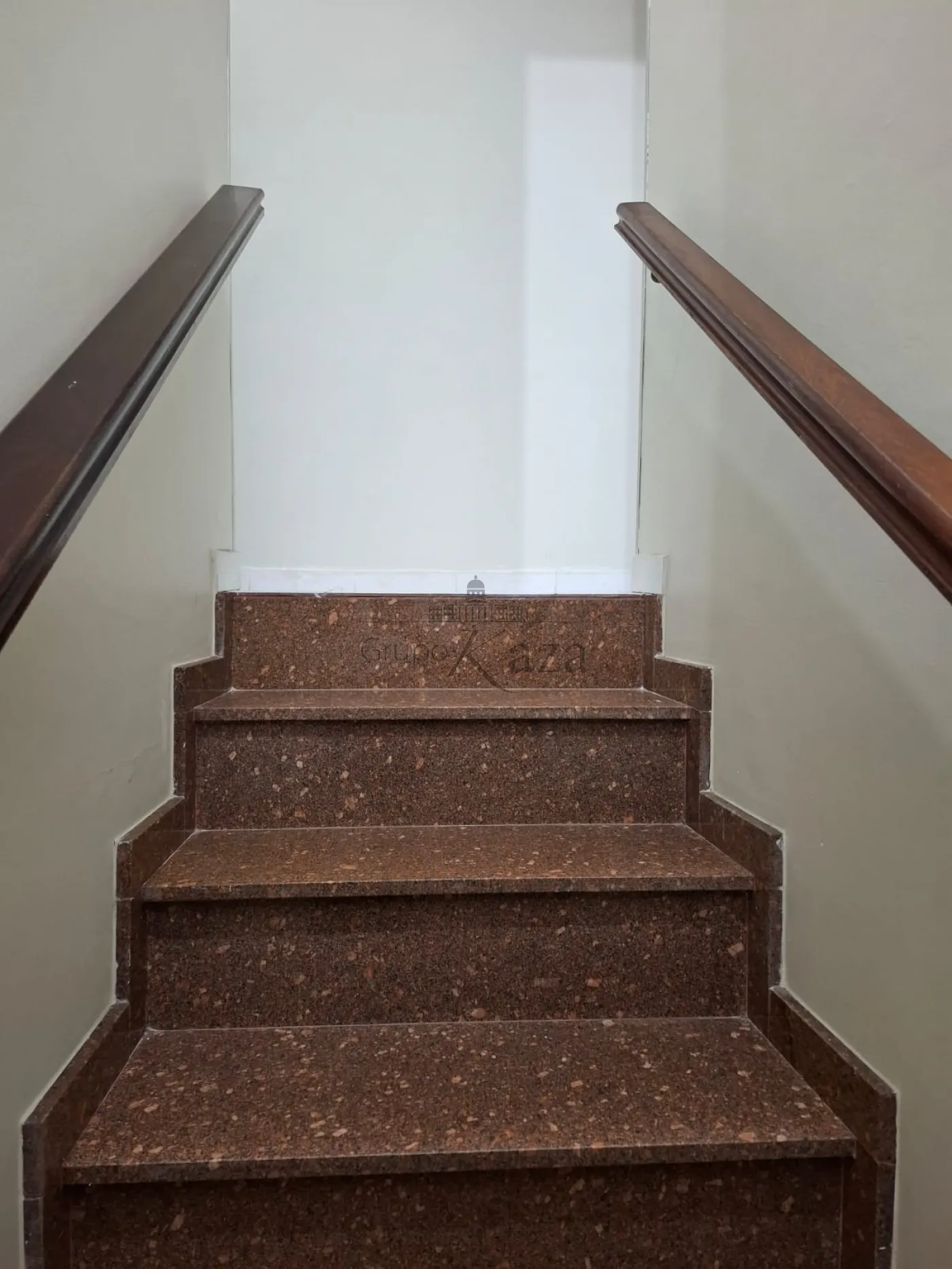 Foto 10 de Casa Sobrado em Jardim Ismênia, São José dos Campos - imagem 10