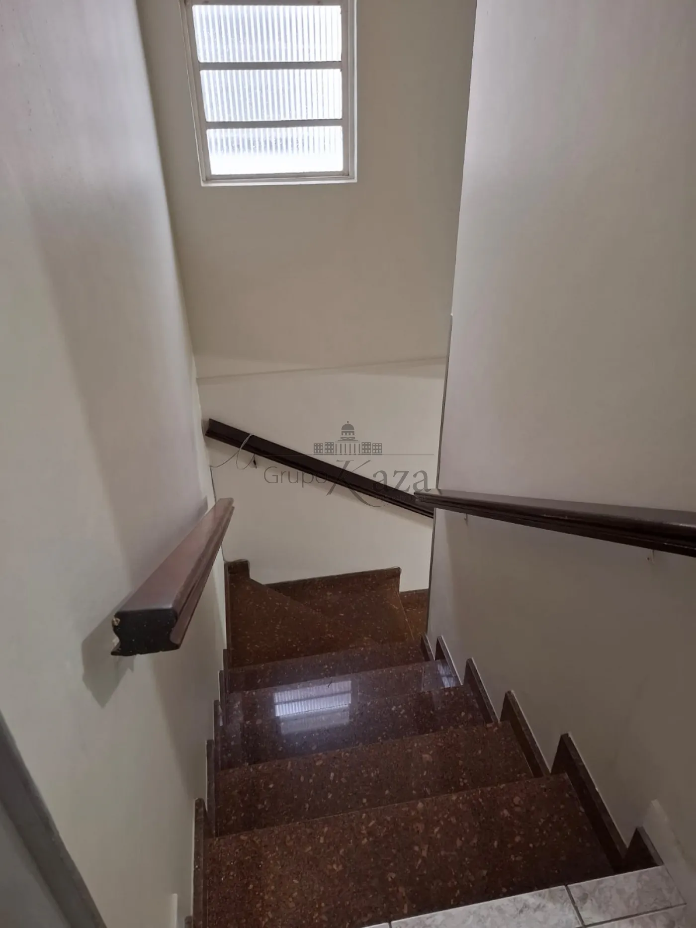 Foto 9 de Casa Sobrado em Jardim Ismênia, São José dos Campos - imagem 9