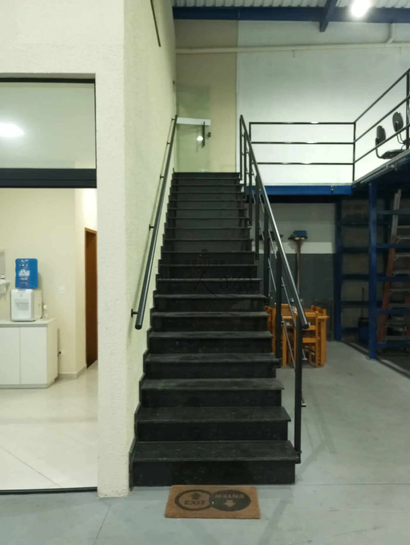 Foto 2 de Comercial Galpão em Jardim Altos de Santana II, Jacareí - imagem 2 Foto 2 de Comercial Galpão em Jardim Altos de Santana II, Jacareí - imagem 2