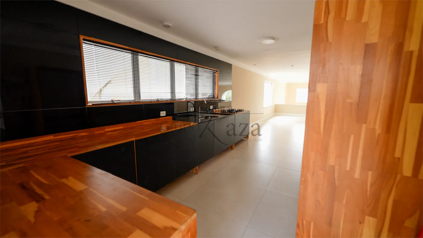 Foto 2 de Casa Padrão em Morumbi, São Paulo - imagem 2 Foto 2 de Casa Padrão em Morumbi, São Paulo - imagem 2