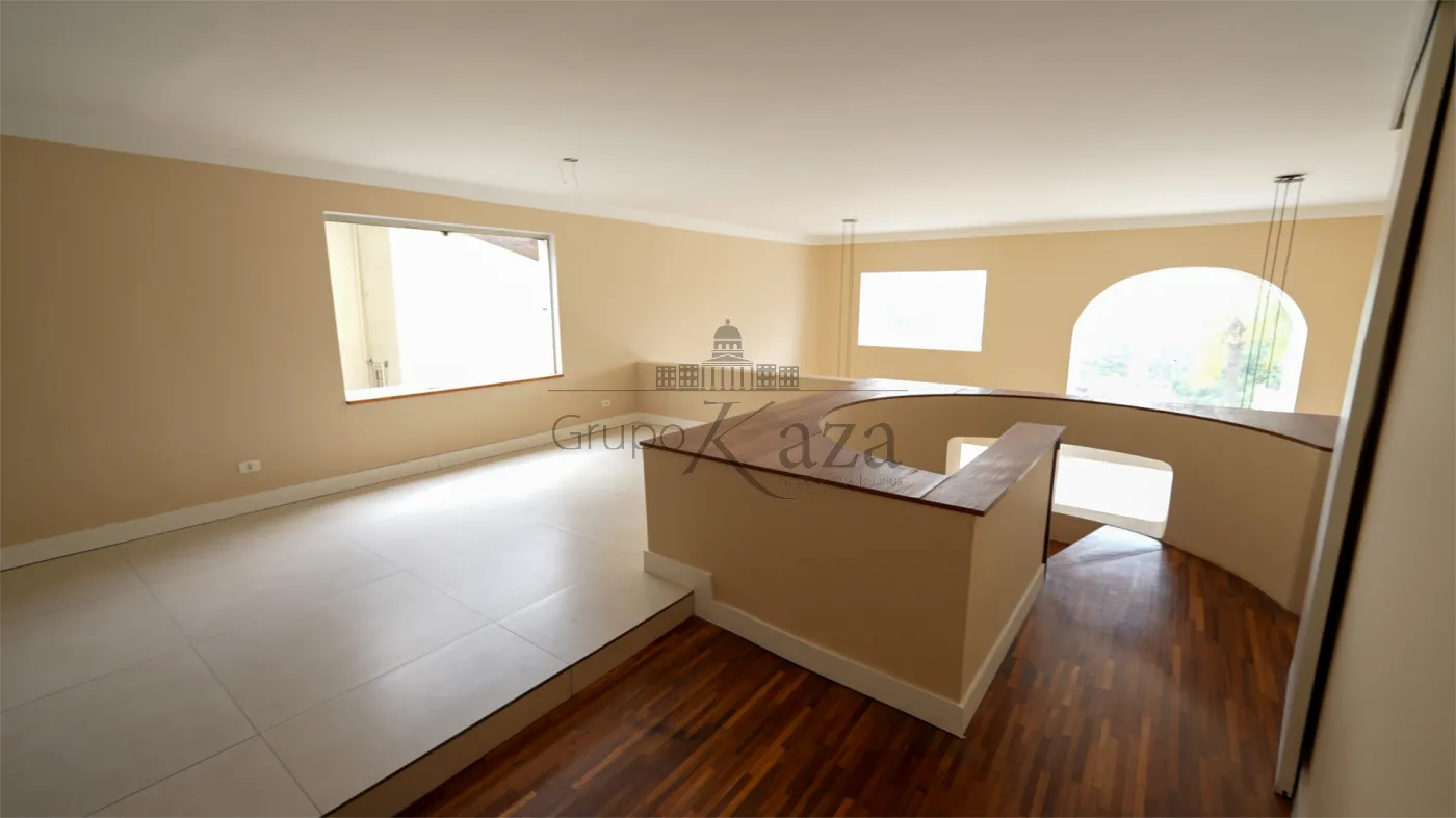 Foto 1 de Casa Padrão em Morumbi, São Paulo - imagem 1 Foto 1 de Casa Padrão em Morumbi, São Paulo - imagem 1