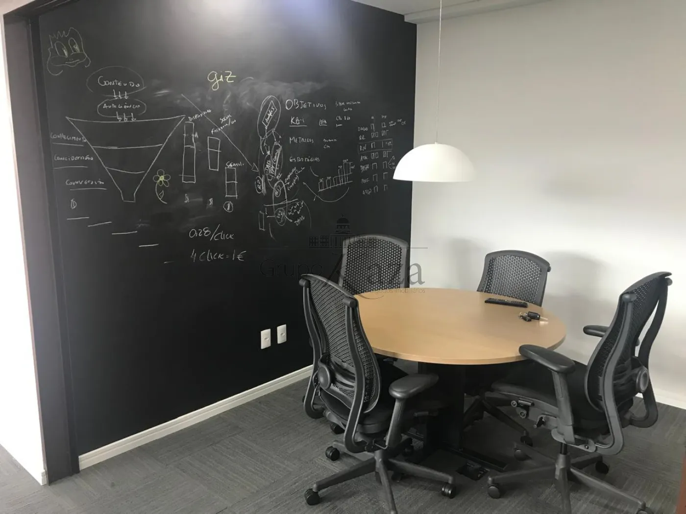 Foto 1 de Comercial Conjunto Comercial em Chácara Santo Antônio, São Paulo - imagem 1 Foto 1 de Comercial Conjunto Comercial em Chácara Santo Antônio, São Paulo - imagem 1