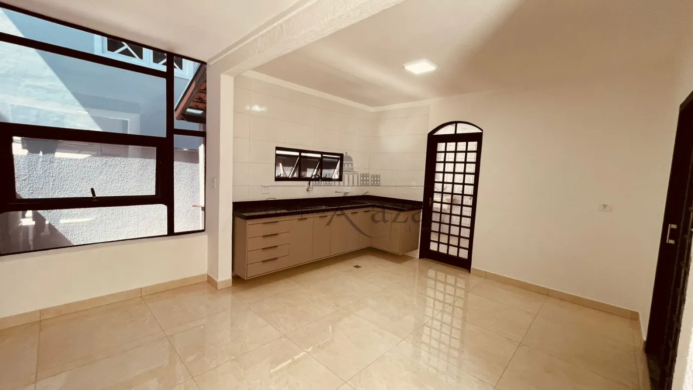 Foto 2 de Casa Condomínio em Vila Zezé, Jacareí - imagem 2 Foto 2 de Casa Condomínio em Vila Zezé, Jacareí - imagem 2