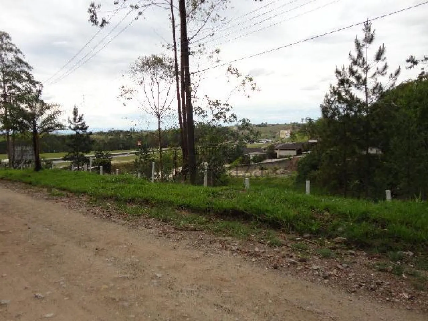 Foto 1 de Terreno Padrão em Veraneio Ijal, Jacareí - imagem 1 Foto 1 de Terreno Padrão em Veraneio Ijal, Jacareí - imagem 1