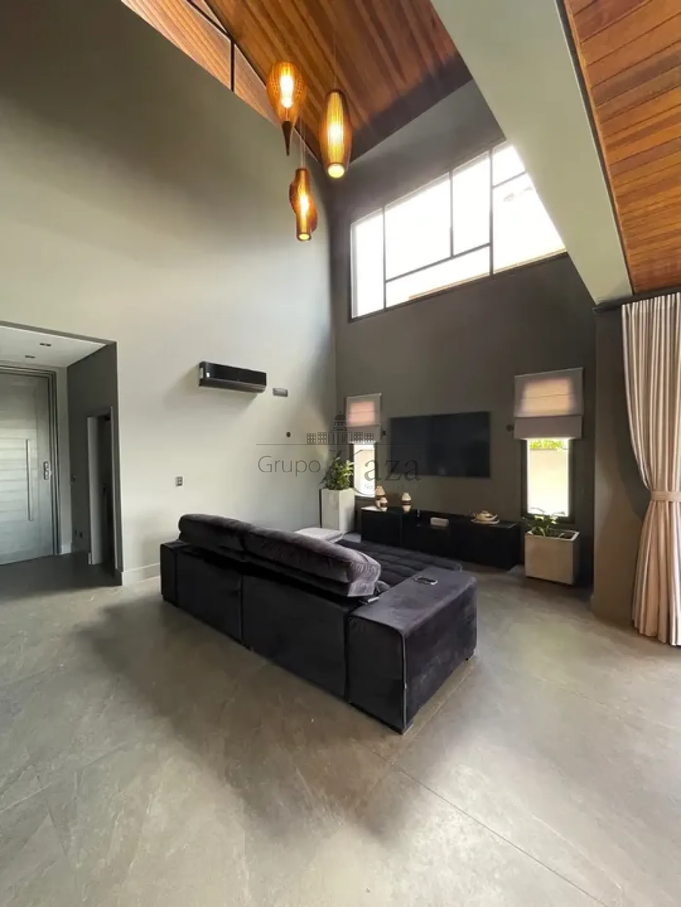 Foto 2 de Casa Condomínio em Condomínio Residencial Jaguary, São José dos Campos - imagem 2 Foto 2 de Casa Condomínio em Condomínio Residencial Jaguary, São José dos Campos - imagem 2