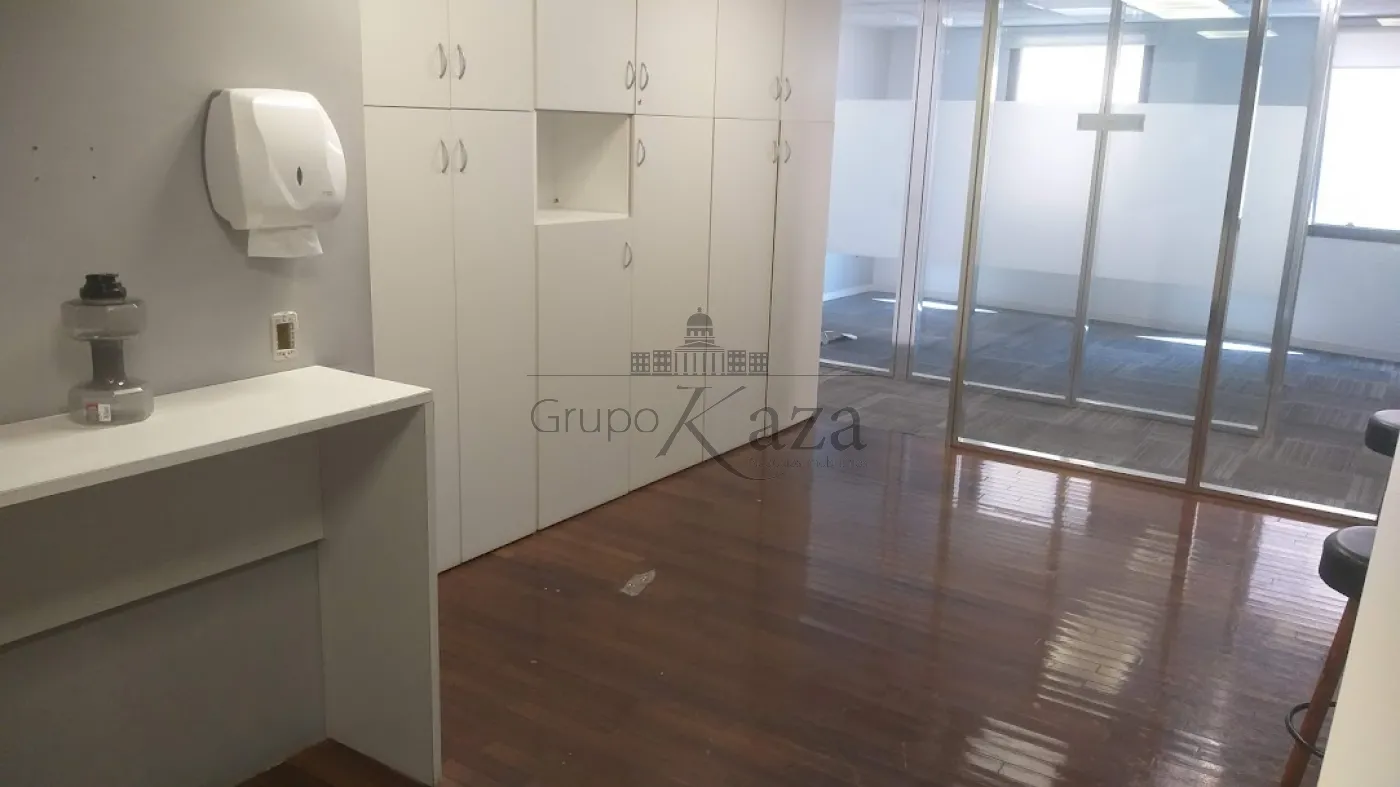 Foto 17 de Comercial Conjunto Comercial em Cerqueira César, São Paulo - imagem 17