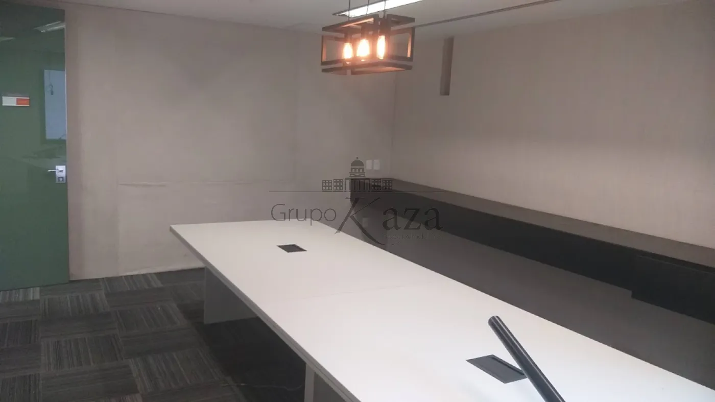 Foto 1 de Comercial Conjunto Comercial em Cerqueira César, São Paulo - imagem 1 Foto 1 de Comercial Conjunto Comercial em Cerqueira César, São Paulo - imagem 1