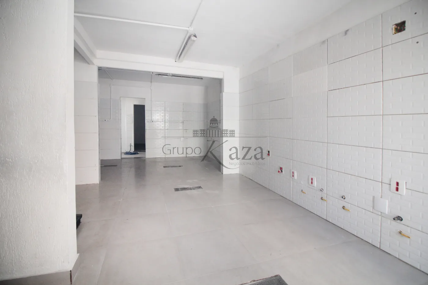 Foto 2 de Casa Comercial Residencial em Alto da Boa Vista, São Paulo - imagem 2 Foto 2 de Casa Comercial Residencial em Alto da Boa Vista, São Paulo - imagem 2