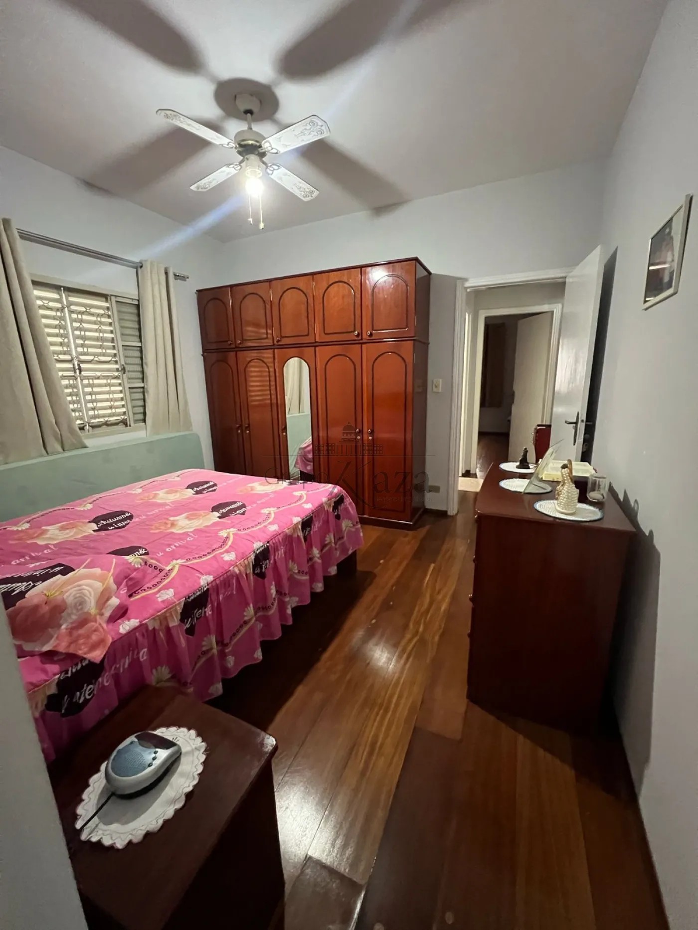 Foto 6 de Casa Padrão em Jardim Ismênia, São José dos Campos - imagem 6