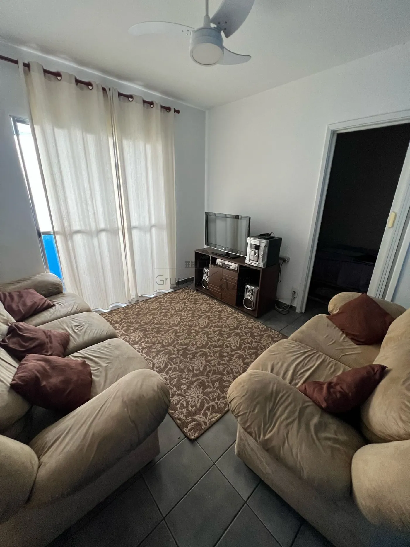 Foto 12 de Casa Padrão em Jardim Ismênia, São José dos Campos - imagem 12