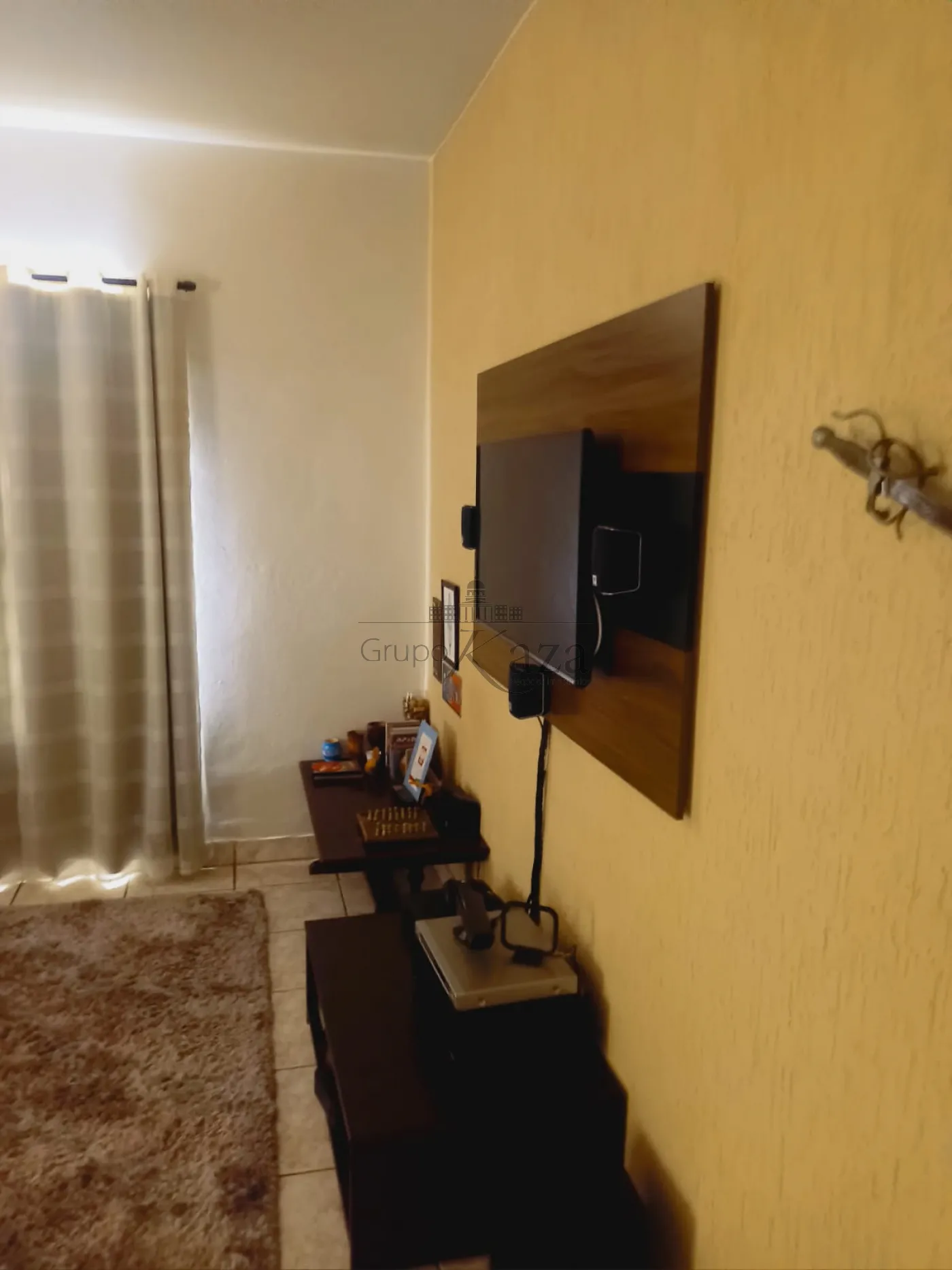 Foto 2 de Casa Padrão em Jardim Oriente, São José dos Campos - imagem 2 Foto 2 de Casa Padrão em Jardim Oriente, São José dos Campos - imagem 2