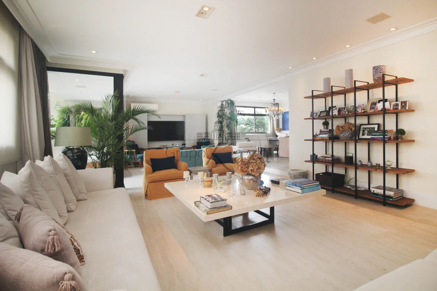 Foto 3 de Apartamento Padrão em Real Parque, São Paulo - imagem 3 Foto 3 de Apartamento Padrão em Real Parque, São Paulo - imagem 3