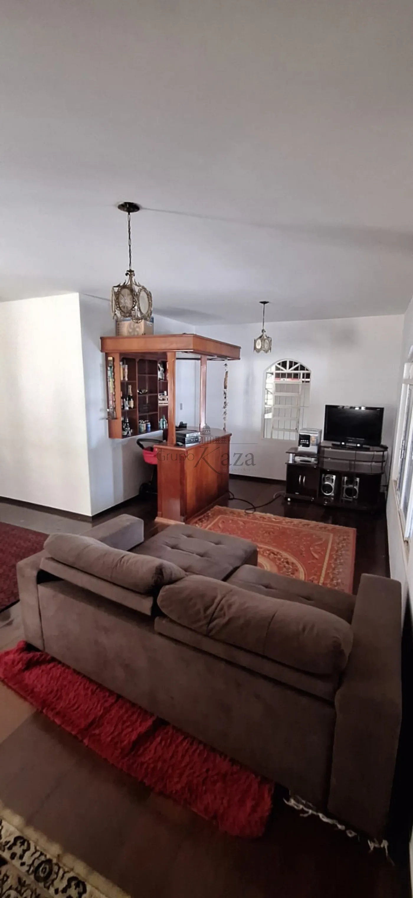 Foto 1 de Casa Sobrado em Jardim Colonial, São José dos Campos - imagem 1 Foto 1 de Casa Sobrado em Jardim Colonial, São José dos Campos - imagem 1