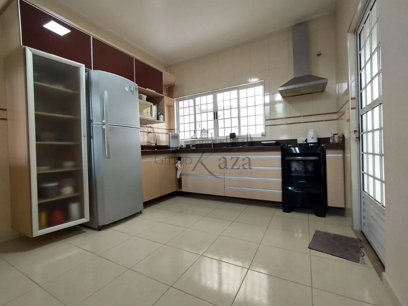 Foto 3 de Casa Padrão em Jardim Santa Maria, Jacareí - imagem 3 Foto 3 de Casa Padrão em Jardim Santa Maria, Jacareí - imagem 3