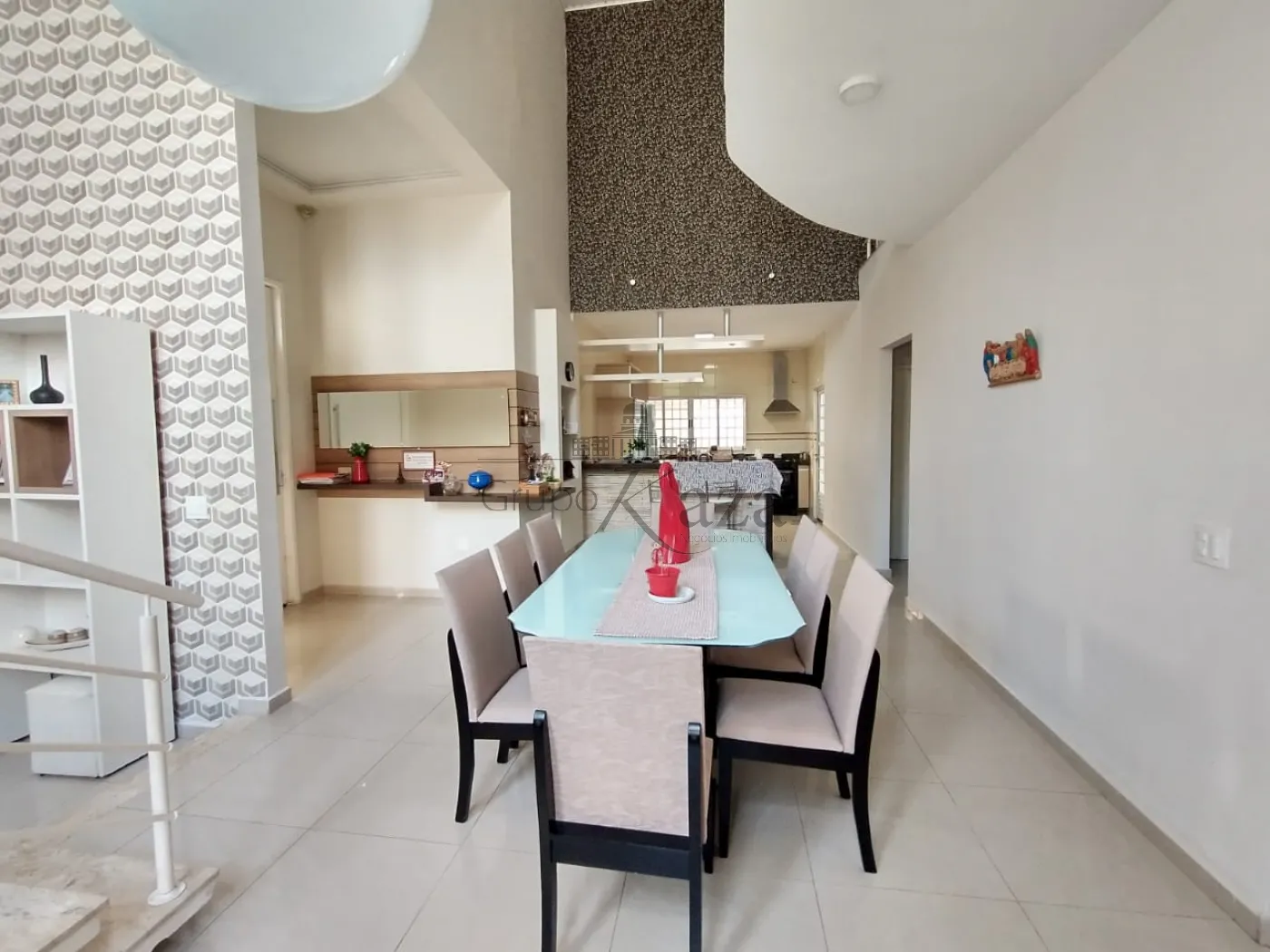 Foto 2 de Casa Padrão em Jardim Santa Maria, Jacareí - imagem 2 Foto 2 de Casa Padrão em Jardim Santa Maria, Jacareí - imagem 2