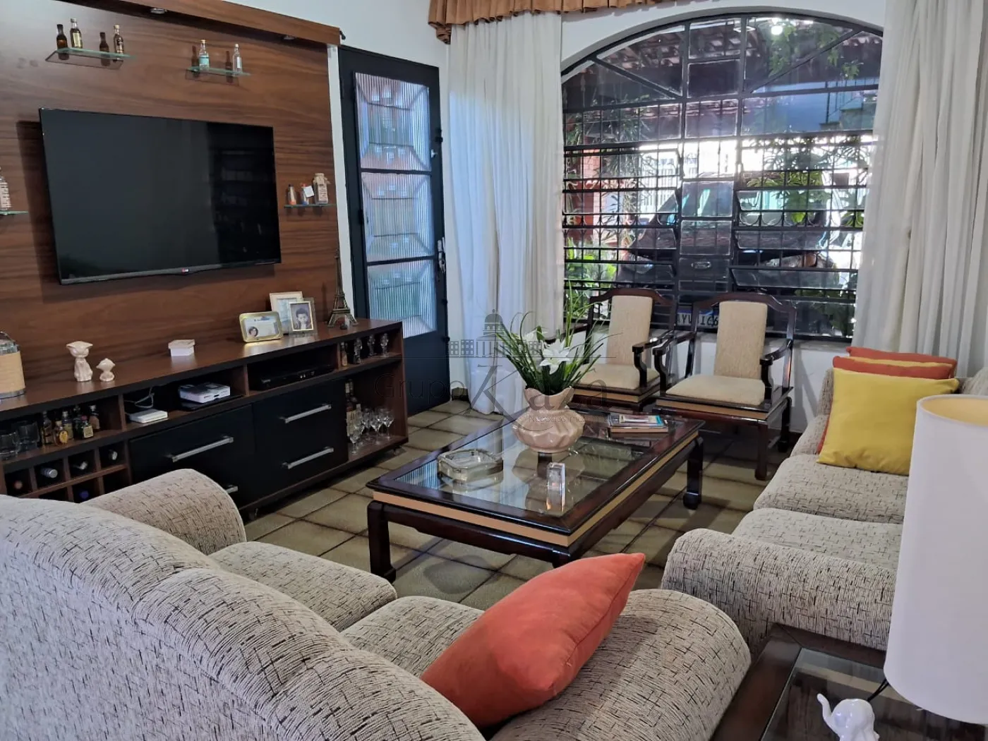 Foto 3 de Casa Sobrado em Vila Indústrial, São José dos Campos - imagem 3 Foto 3 de Casa Sobrado em Vila Indústrial, São José dos Campos - imagem 3