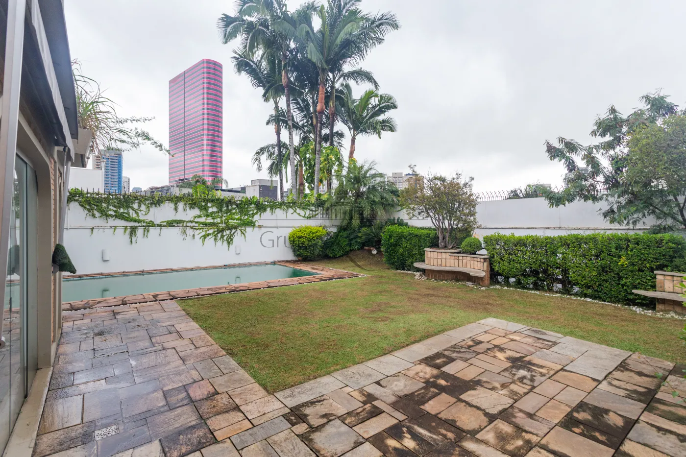 Foto 32 de Casa Padrão em Alto de Pinheiros, São Paulo - imagem 32