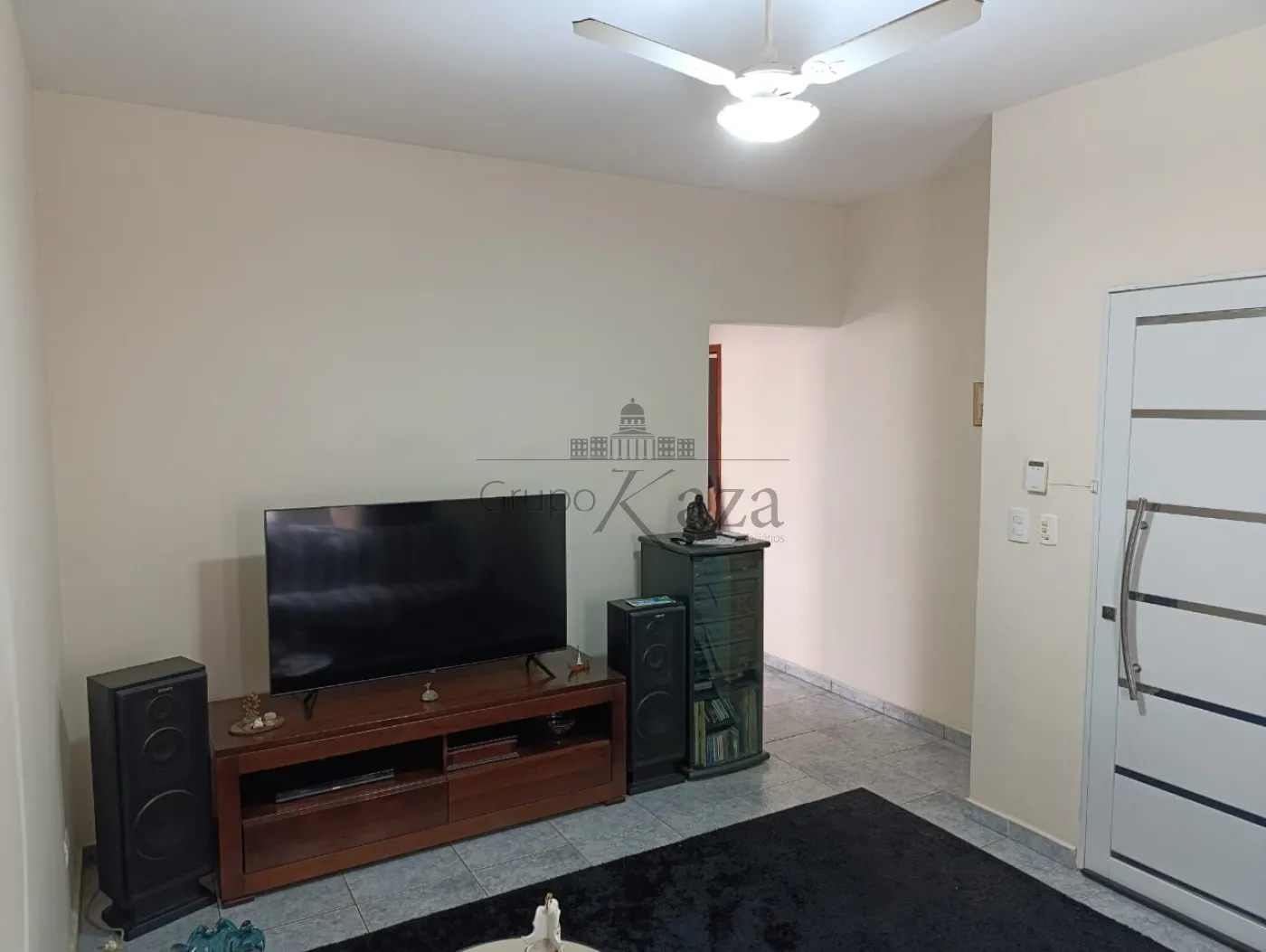 Foto 1 de Casa Padrão em Jardim Santa Maria, Jacareí - imagem 1 Foto 1 de Casa Padrão em Jardim Santa Maria, Jacareí - imagem 1