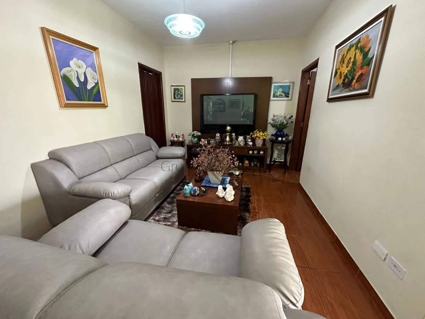 Foto 2 de Casa Padrão em Jardim Ismênia, São José dos Campos - imagem 2 Foto 2 de Casa Padrão em Jardim Ismênia, São José dos Campos - imagem 2