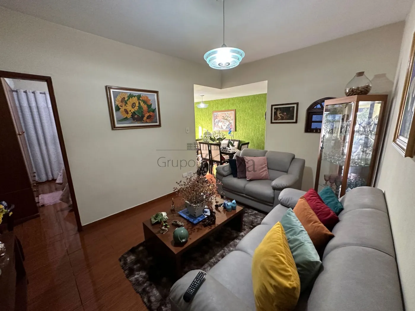 Foto 3 de Casa Padrão em Jardim Ismênia, São José dos Campos - imagem 3 Foto 3 de Casa Padrão em Jardim Ismênia, São José dos Campos - imagem 3