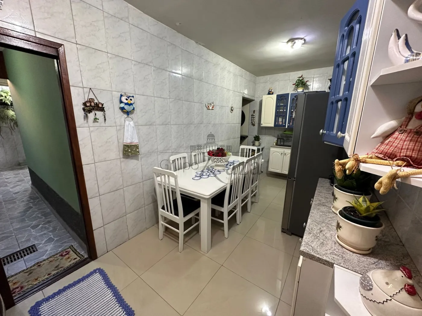 Foto 9 de Casa Padrão em Jardim Ismênia, São José dos Campos - imagem 9