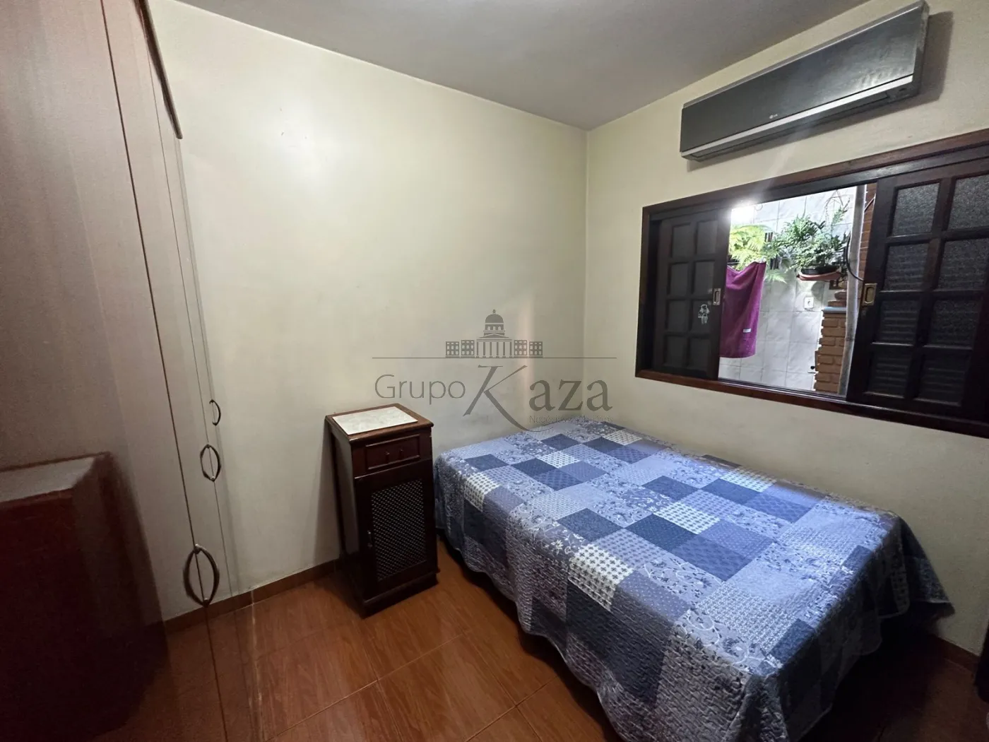 Foto 15 de Casa Padrão em Jardim Ismênia, São José dos Campos - imagem 15