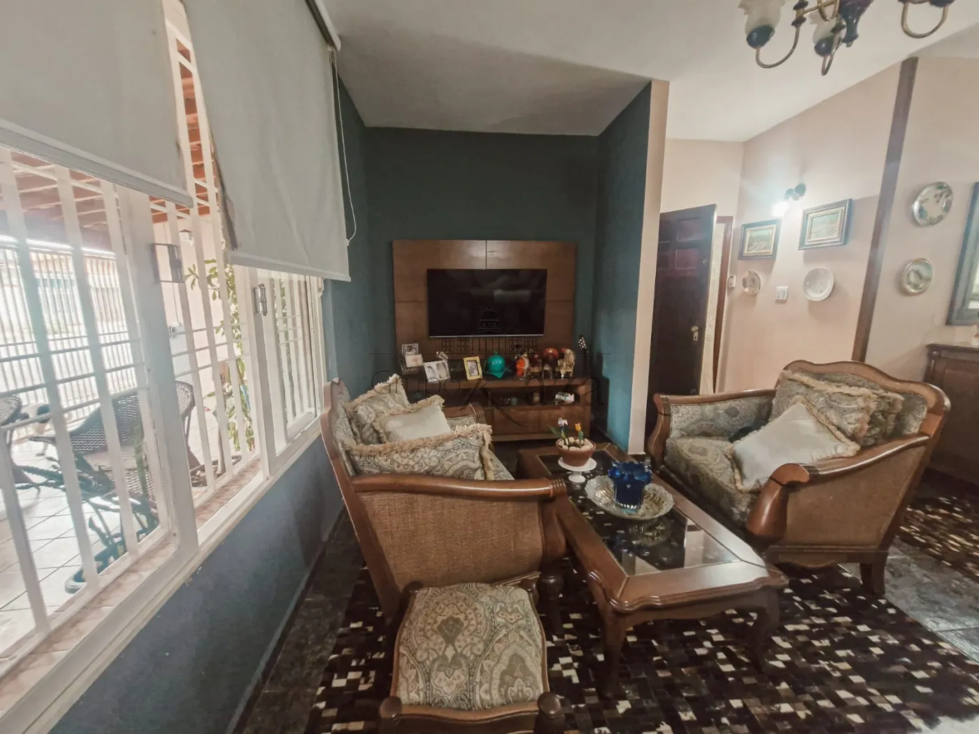 Foto 2 de Casa Padrão em Parque Brasil, Jacareí - imagem 2 Foto 2 de Casa Padrão em Parque Brasil, Jacareí - imagem 2