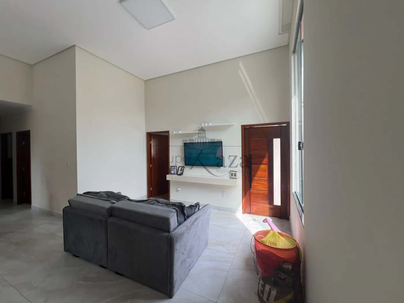 Foto 1 de Casa Padrão em Jardim Rodolfo, São José dos Campos - imagem 1 Foto 1 de Casa Padrão em Jardim Rodolfo, São José dos Campos - imagem 1