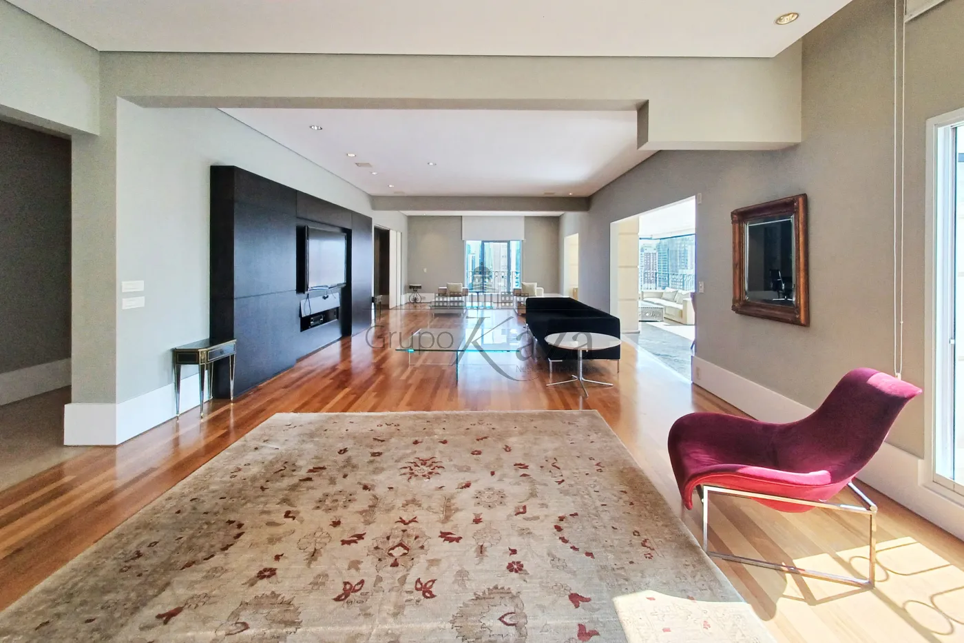 Foto 1 de Apartamento Padrão em Vila Nova Conceição, São Paulo - imagem 1 Foto 1 de Apartamento Padrão em Vila Nova Conceição, São Paulo - imagem 1