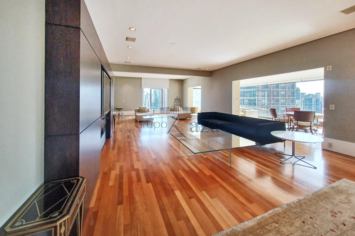 Foto 2 de Apartamento Padrão em Vila Nova Conceição, São Paulo - imagem 2 Foto 2 de Apartamento Padrão em Vila Nova Conceição, São Paulo - imagem 2