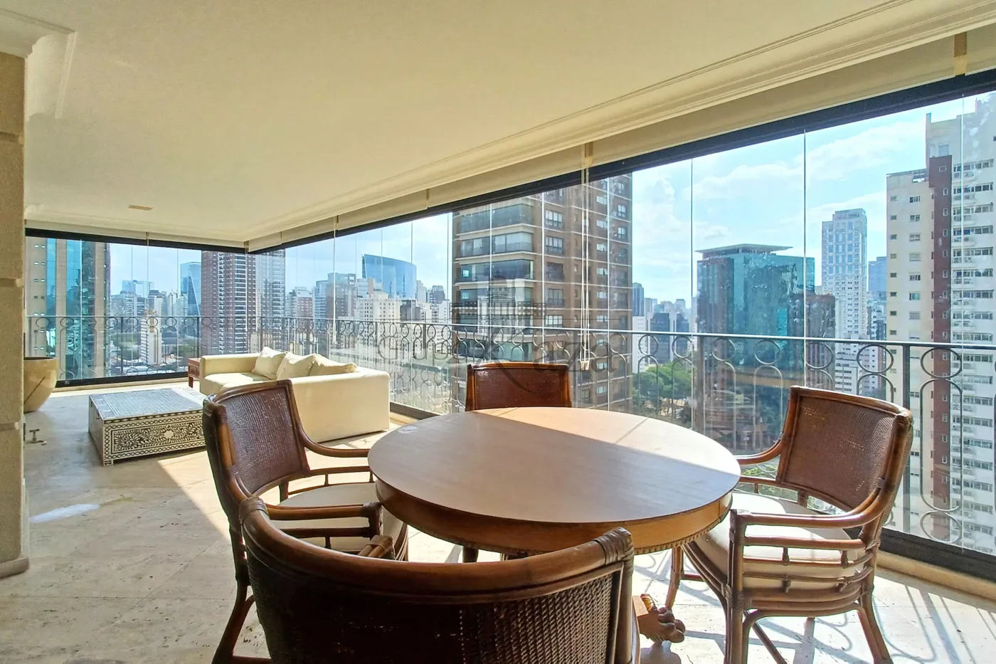 Foto 10 de Apartamento Padrão em Vila Nova Conceição, São Paulo - imagem 10