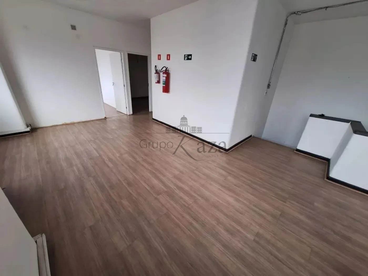 Foto 1 de Comercial Galpão em Lapa, São Paulo - imagem 1 Foto 1 de Comercial Galpão em Lapa, São Paulo - imagem 1