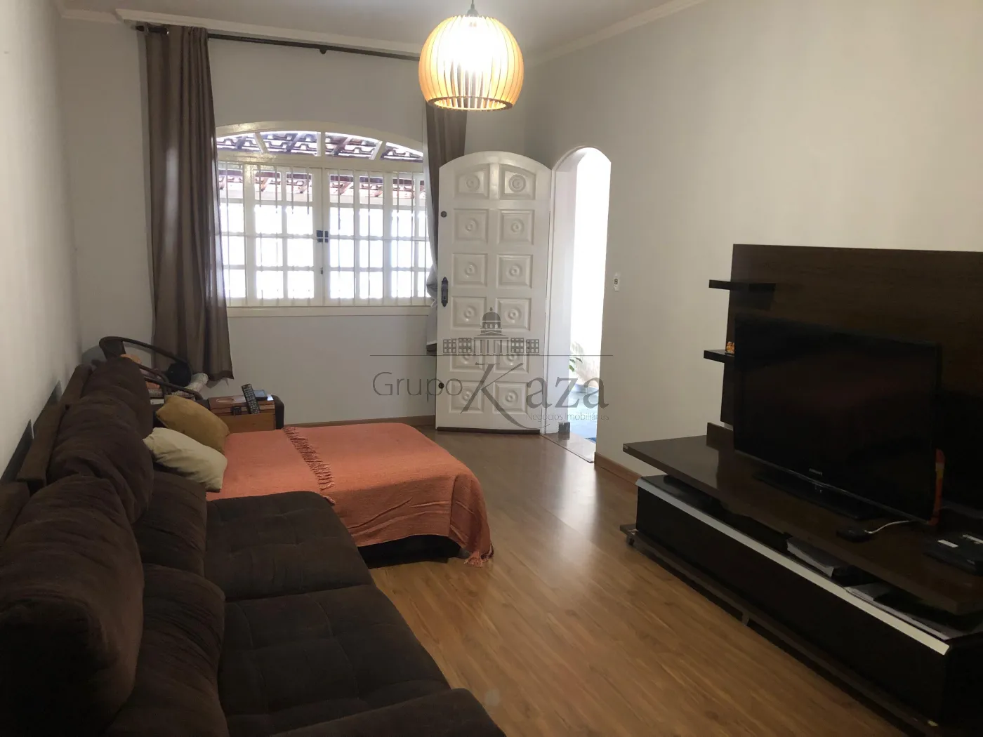 Foto 1 de Casa Sobrado em Parque Residencial Flamboyant, São José dos Campos - imagem 1 Foto 1 de Casa Sobrado em Parque Residencial Flamboyant, São José dos Campos - imagem 1