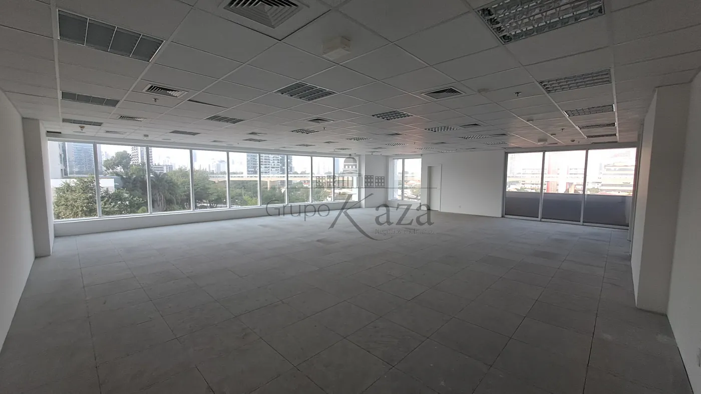 Foto 1 de Comercial Conjunto Comercial em Brooklin Novo, São Paulo - imagem 1 Foto 1 de Comercial Conjunto Comercial em Brooklin Novo, São Paulo - imagem 1