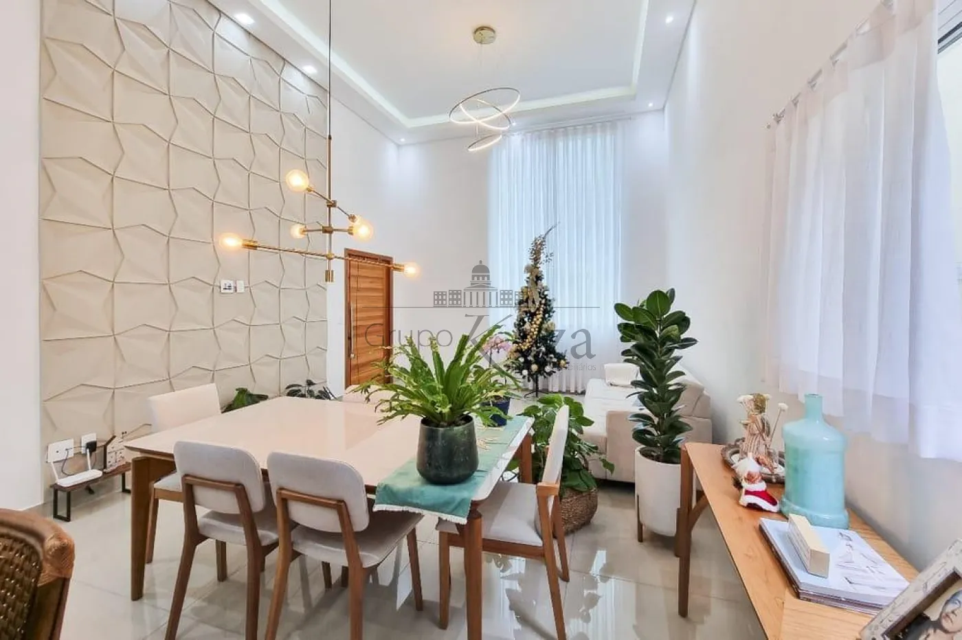 Foto 1 de Casa Condomínio em Condomínio Terras do Vale, Caçapava - imagem 1 Foto 1 de Casa Condomínio em Condomínio Terras do Vale, Caçapava - imagem 1