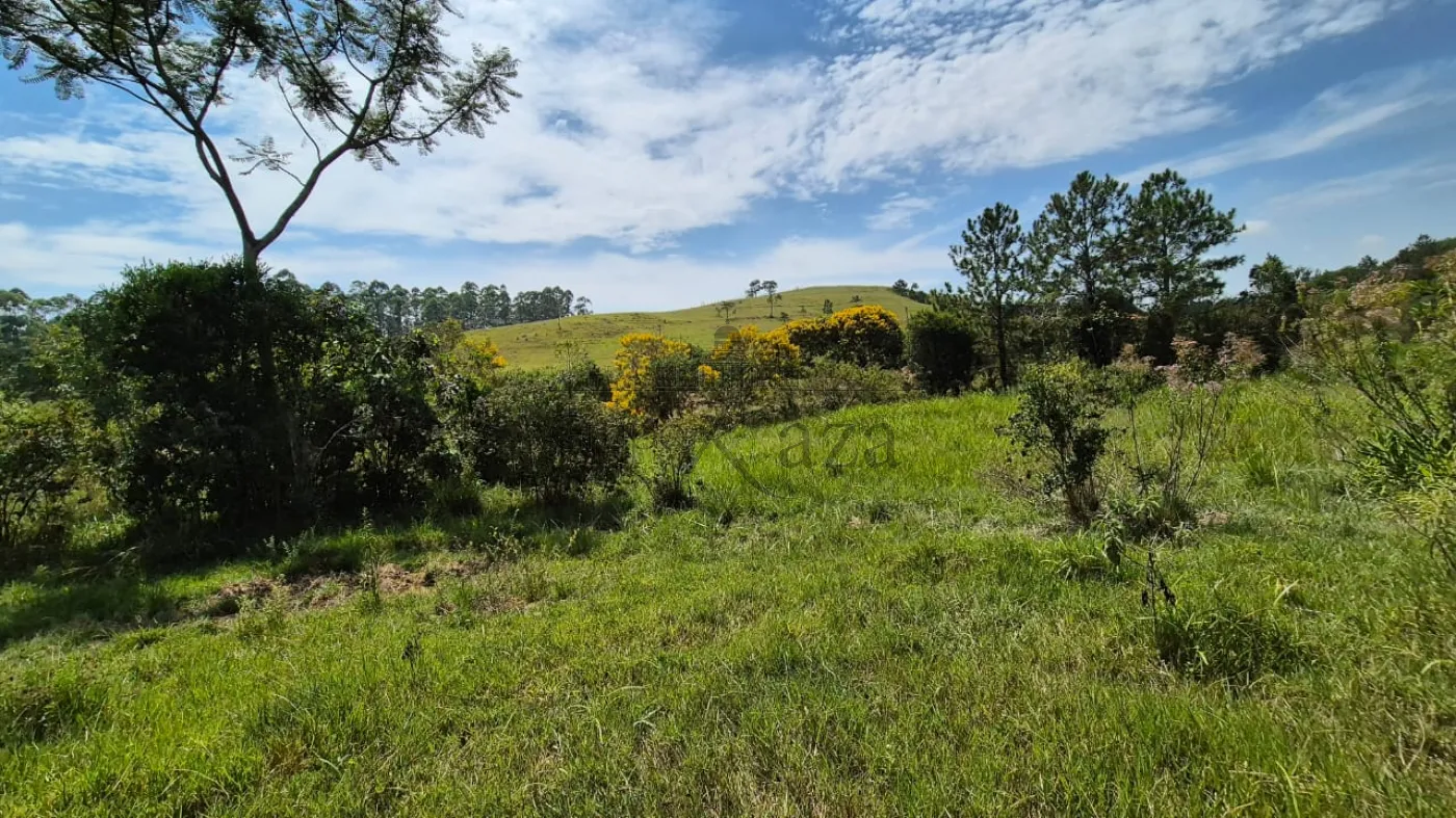Foto 3 de Terreno Padrão em Veraneio Irajá, Jacareí - imagem 3 Foto 3 de Terreno Padrão em Veraneio Irajá, Jacareí - imagem 3