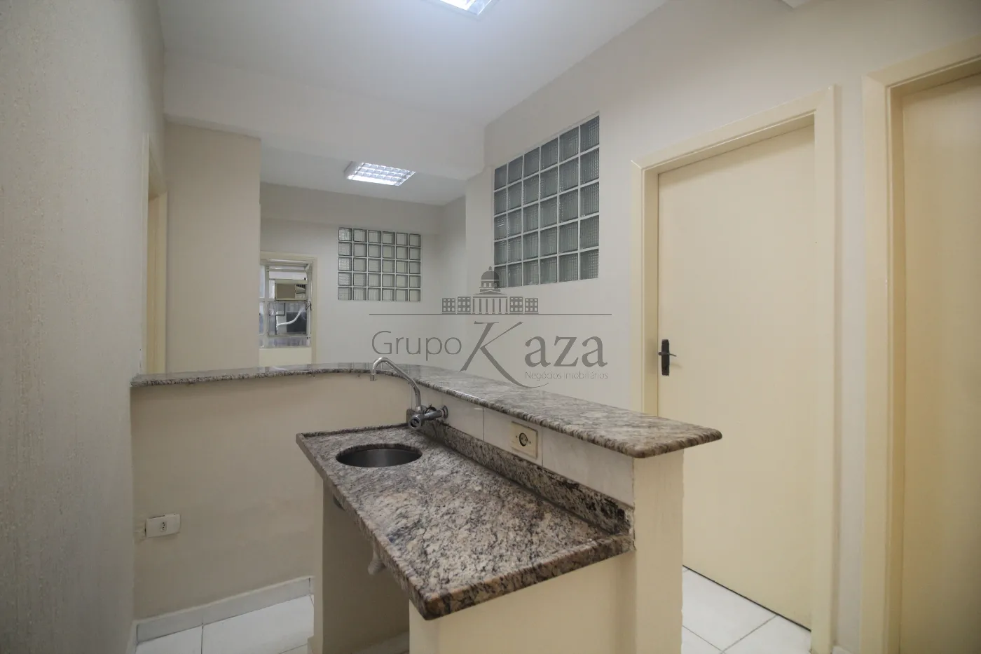 Foto 2 de Comercial Conjunto Comercial em República, São Paulo - imagem 2 Foto 2 de Comercial Conjunto Comercial em República, São Paulo - imagem 2