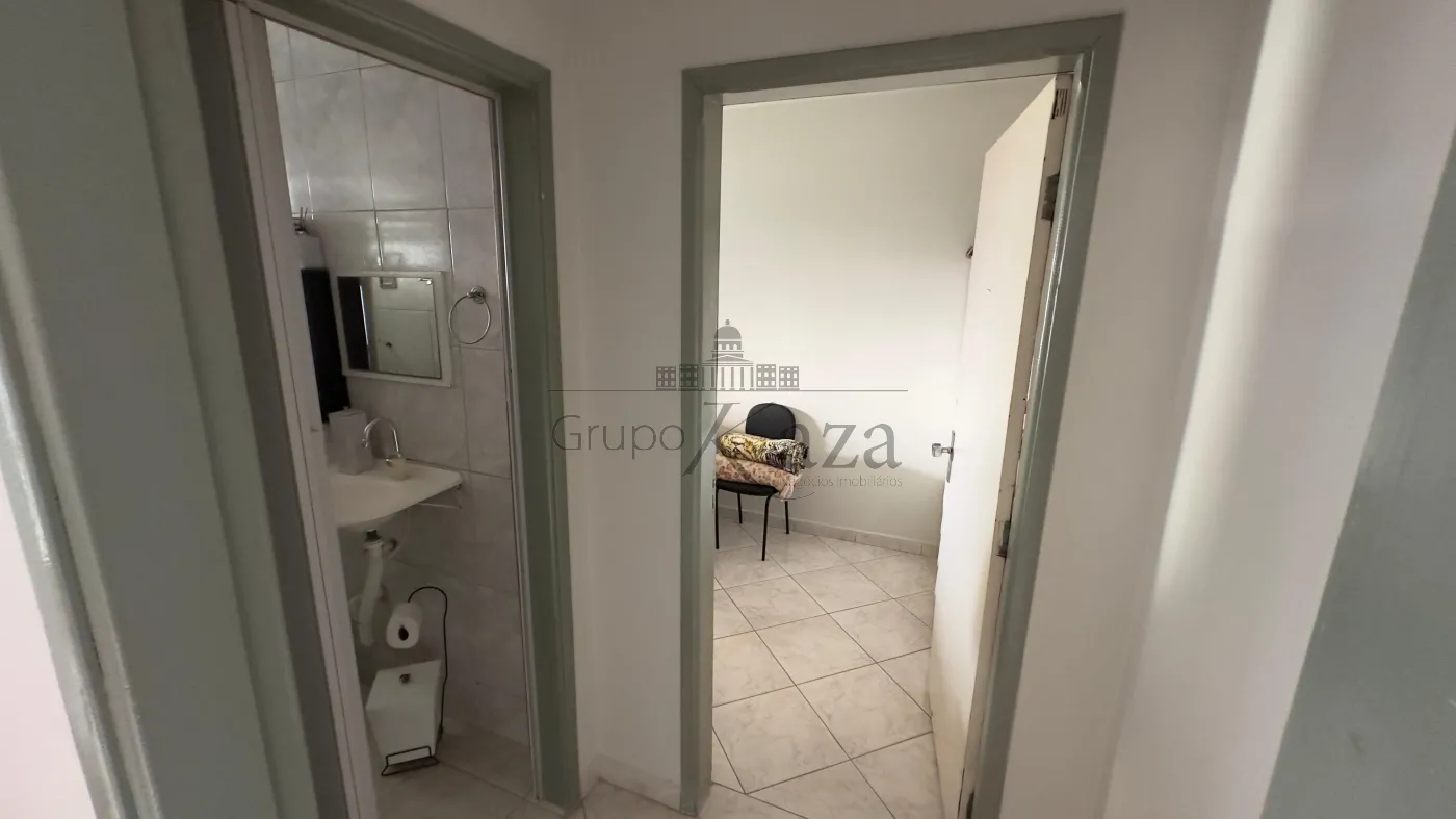 Foto 19 de Casa Padrão em Vila Indústrial, São José dos Campos - imagem 19