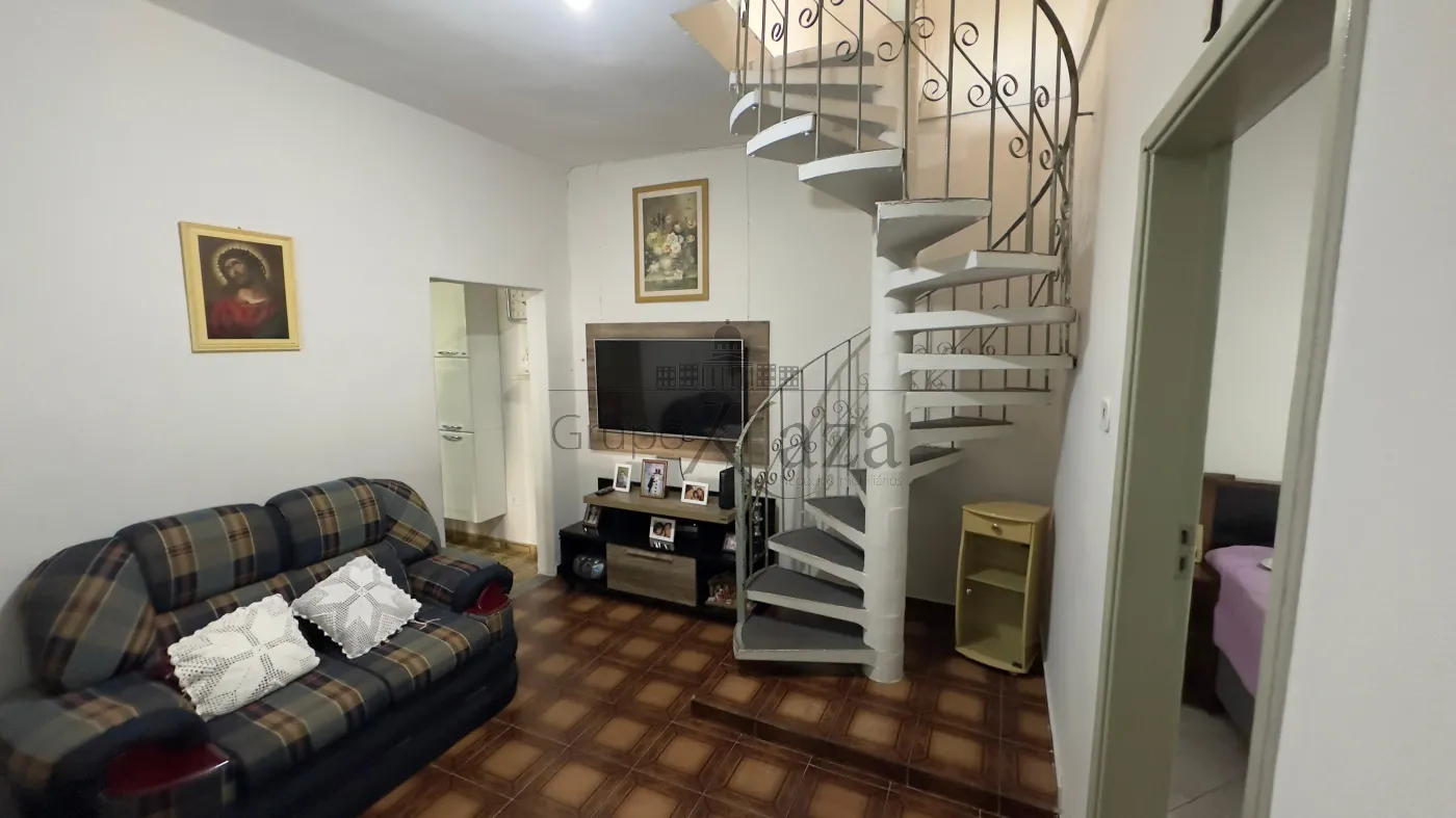 Foto 1 de Casa Padrão em Vila Indústrial, São José dos Campos - imagem 1 Foto 1 de Casa Padrão em Vila Indústrial, São José dos Campos - imagem 1