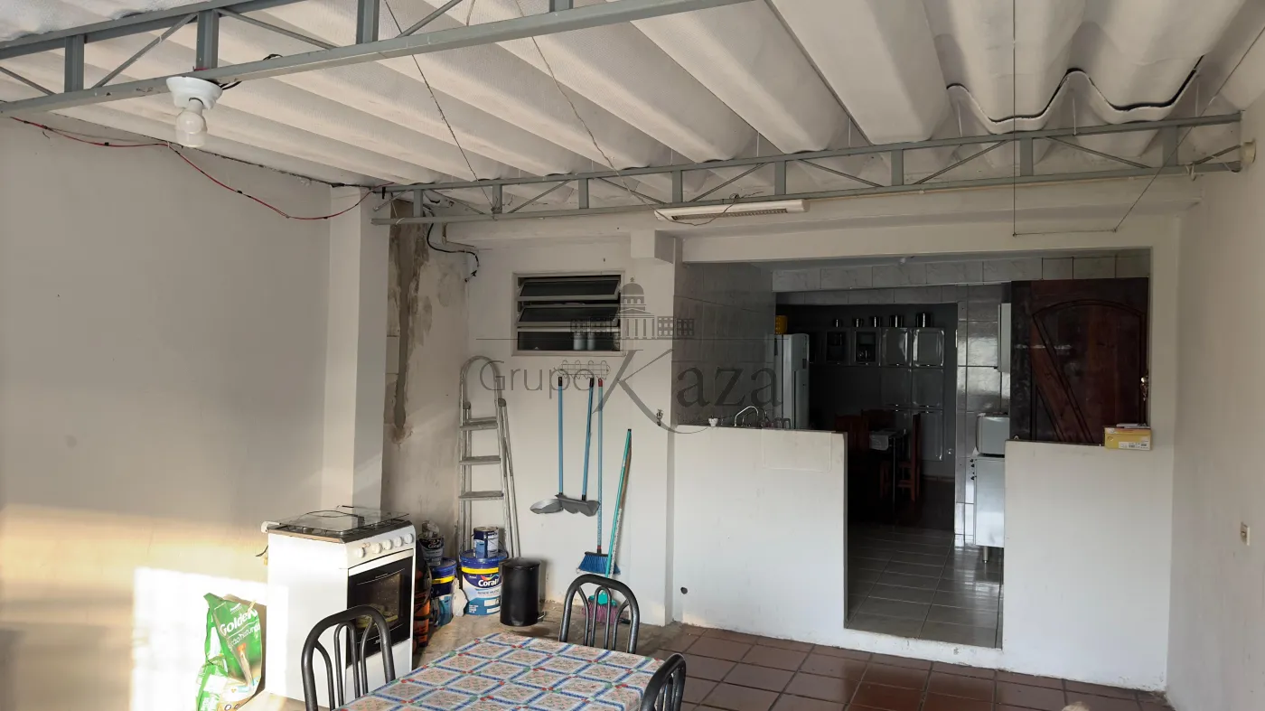 Foto 9 de Casa Padrão em Vila Indústrial, São José dos Campos - imagem 9