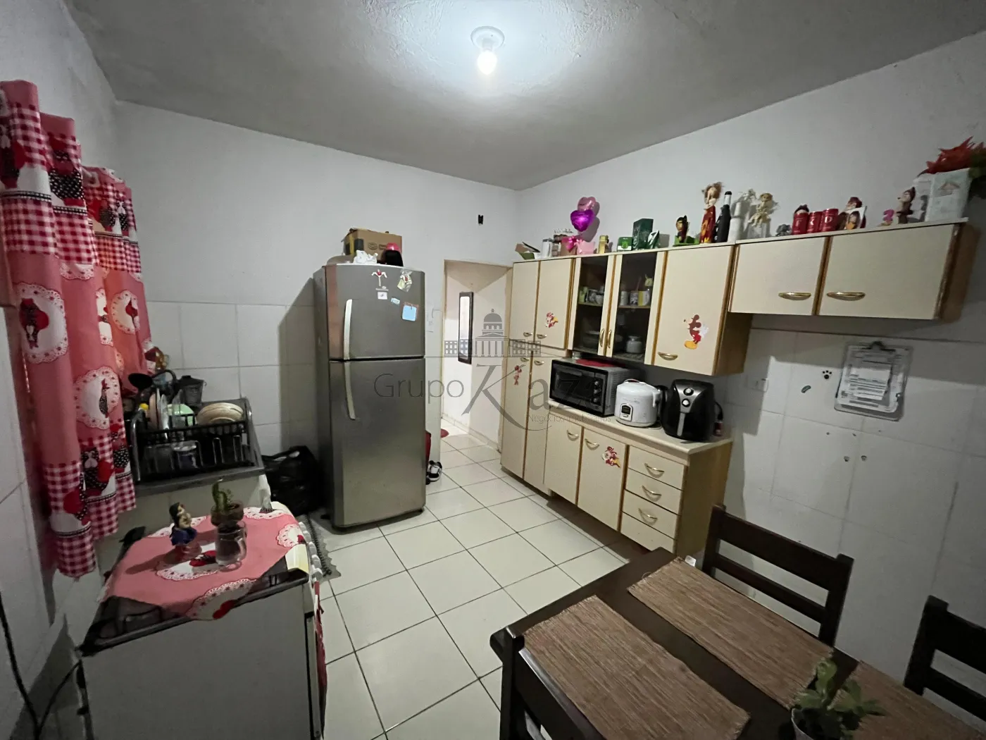 Foto 2 de Casa Padrão em Jardim Primavera, Jacareí - imagem 2 Foto 2 de Casa Padrão em Jardim Primavera, Jacareí - imagem 2