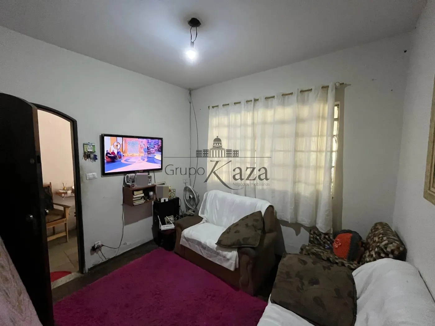 Foto 1 de Casa Padrão em Jardim Primavera, Jacareí - imagem 1 Foto 1 de Casa Padrão em Jardim Primavera, Jacareí - imagem 1