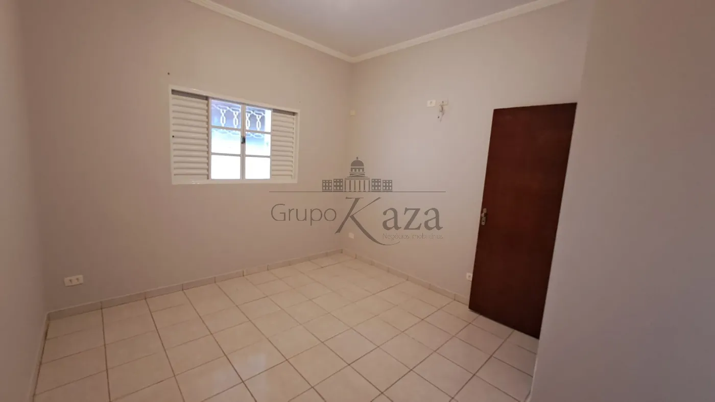 Foto 8 de Casa Padrão em Jardim Mariana II, São José dos Campos - imagem 8