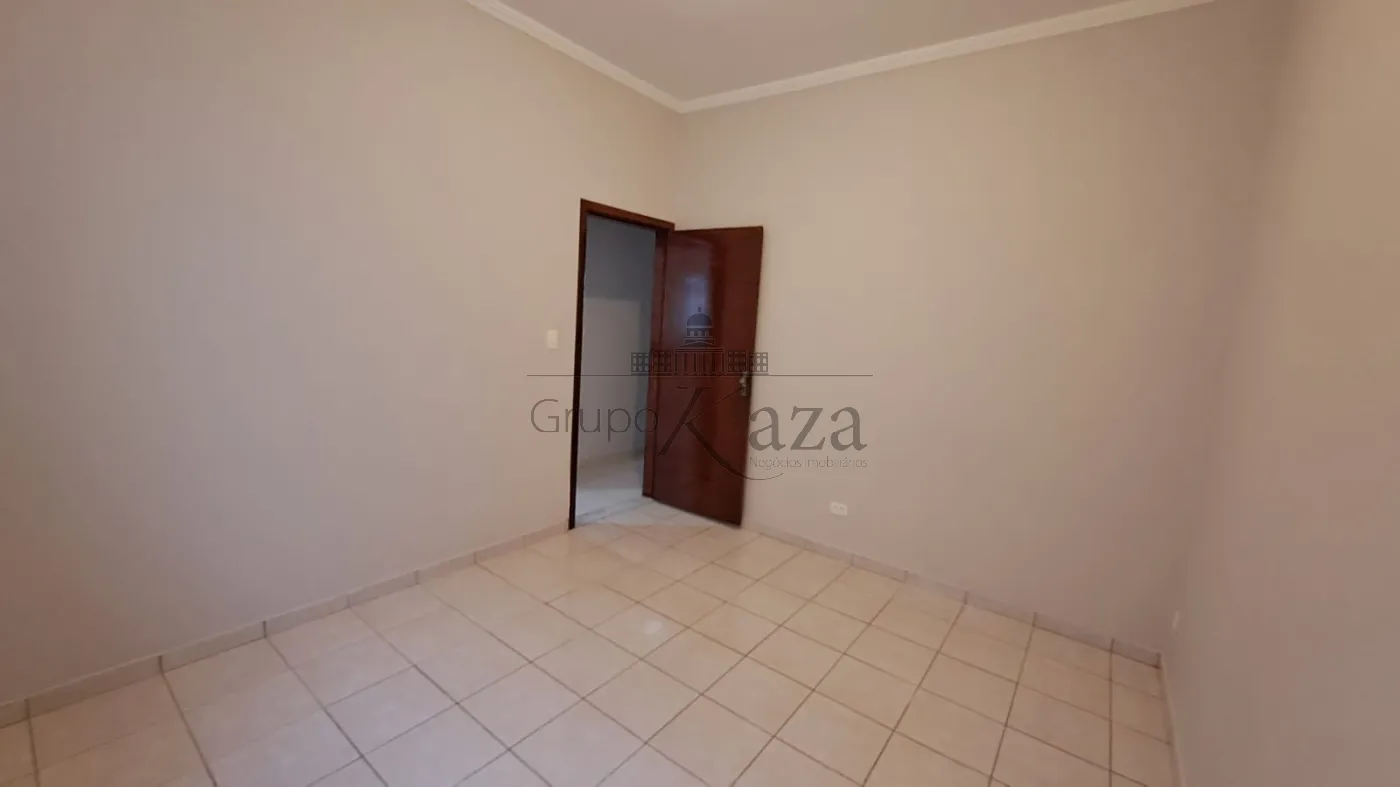 Foto 9 de Casa Padrão em Jardim Mariana II, São José dos Campos - imagem 9