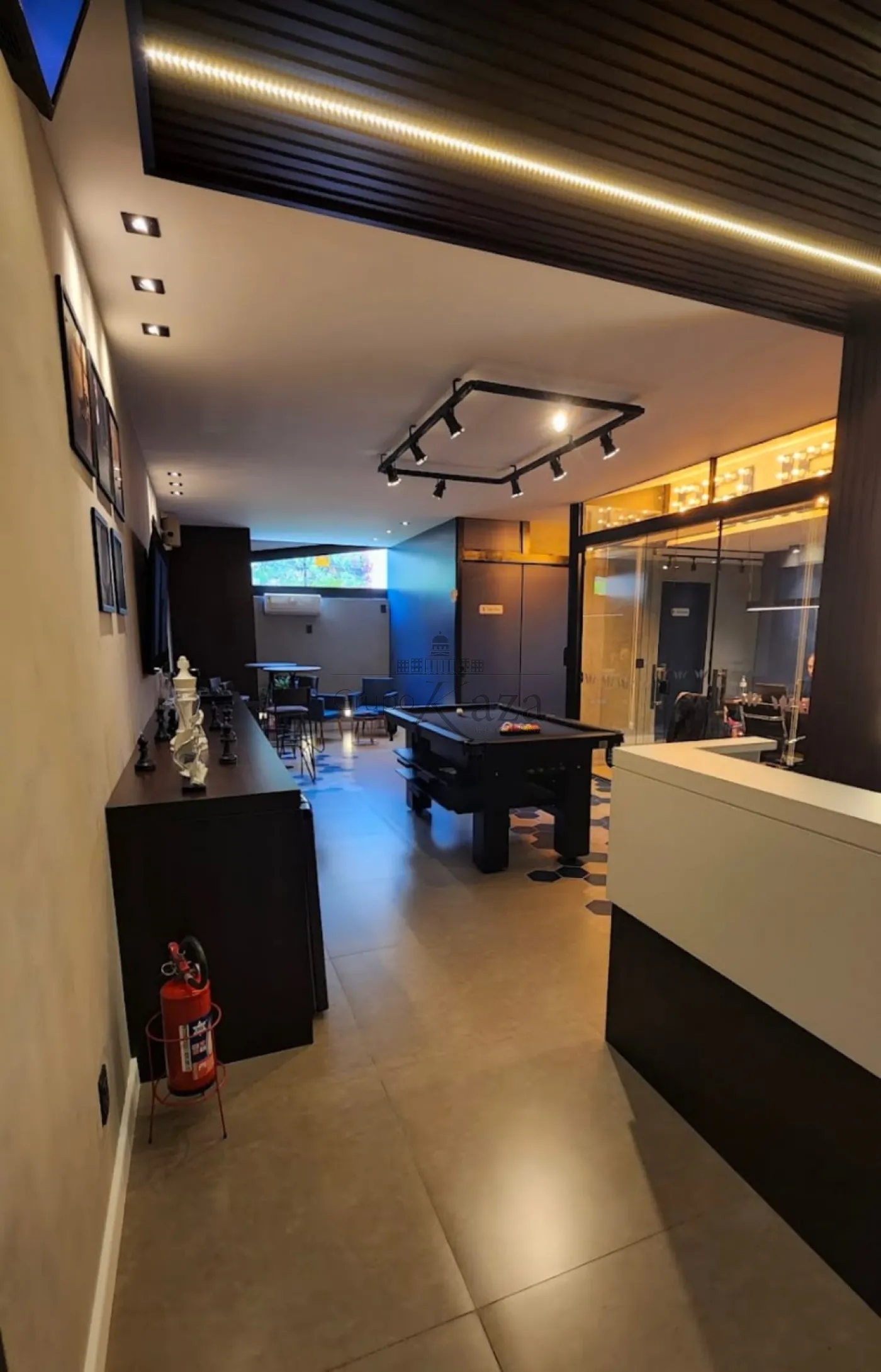 Foto 1 de Comercial Loja em Vila Olímpia, São Paulo - imagem 1 Foto 1 de Comercial Loja em Vila Olímpia, São Paulo - imagem 1