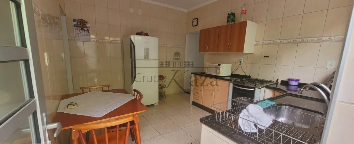 Foto 2 de Casa Padrão em Jardim Oriente, São José dos Campos - imagem 2 Foto 2 de Casa Padrão em Jardim Oriente, São José dos Campos - imagem 2