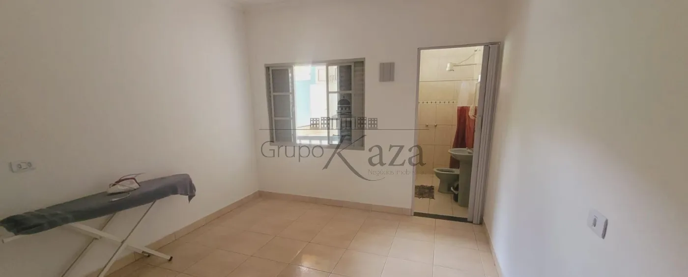 Foto 10 de Casa Padrão em Jardim Oriente, São José dos Campos - imagem 10