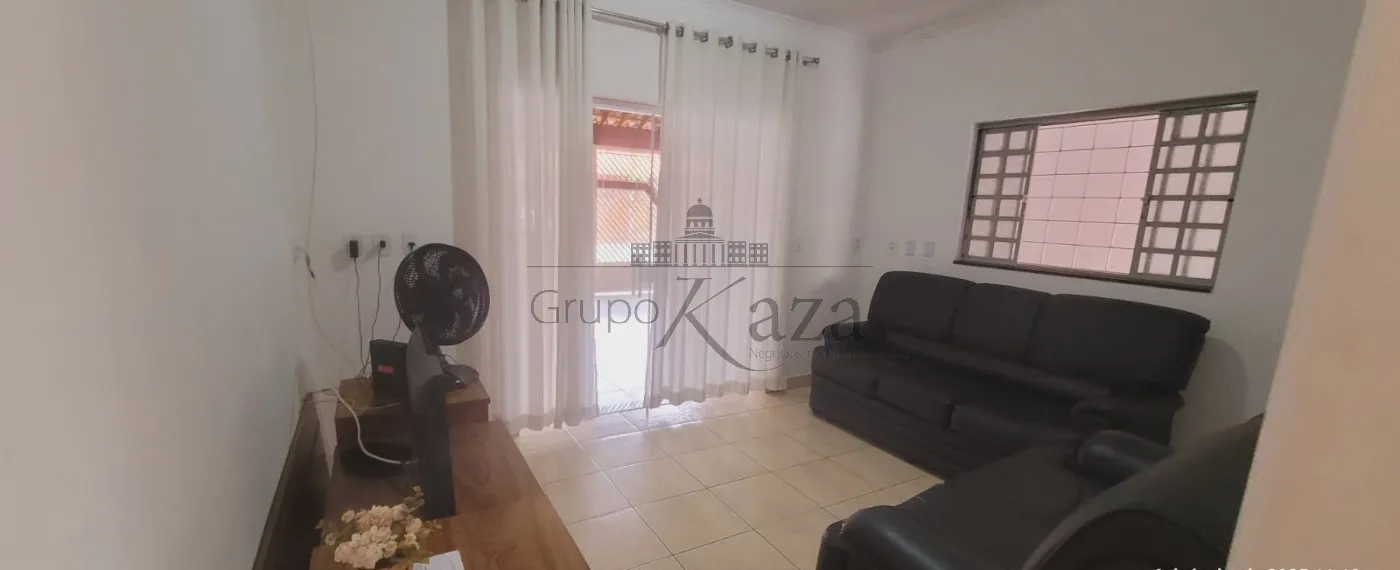 Foto 1 de Casa Padrão em Jardim Oriente, São José dos Campos - imagem 1 Foto 1 de Casa Padrão em Jardim Oriente, São José dos Campos - imagem 1