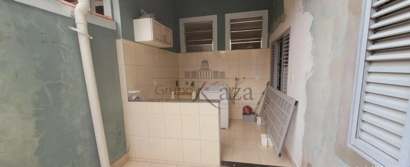 Foto 12 de Casa Padrão em Jardim Oriente, São José dos Campos - imagem 12